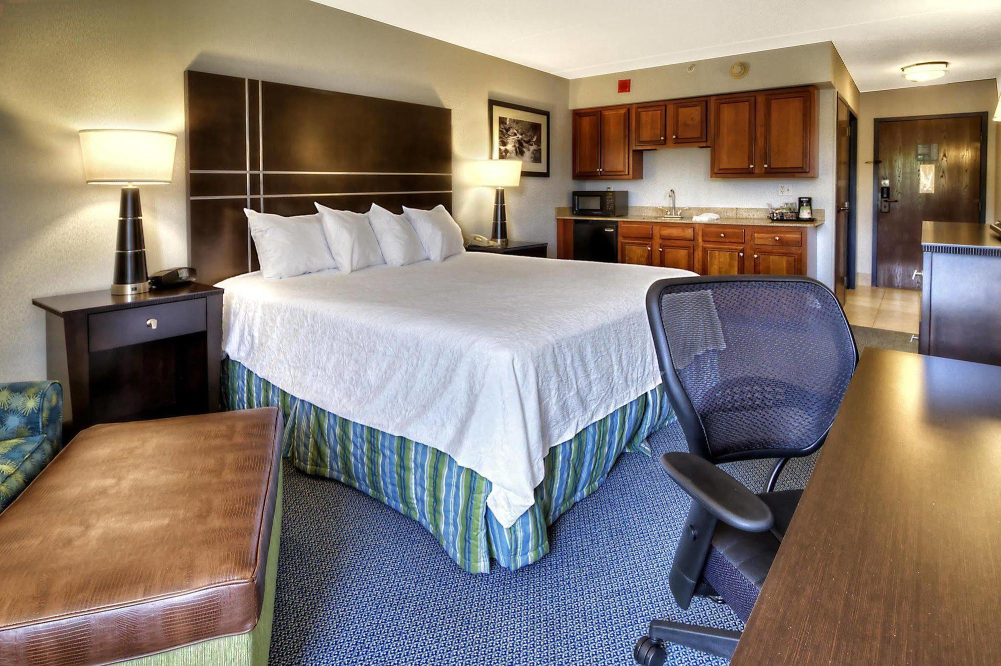 Hampton Inn Greensburg Eksteriør billede